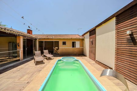 Casa à venda com 200m², 5 quartos e 4 vagasPiscina