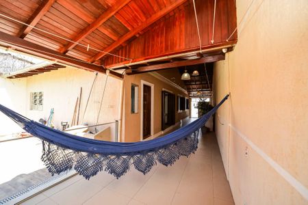 Casa à venda com 200m², 5 quartos e 4 vagasVaranda