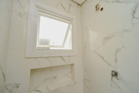 Casa à venda com 200m², 5 quartos e 4 vagasBanheiro da Suíte