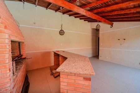 Casa à venda com 200m², 5 quartos e 4 vagasÁrea da churrasqueira