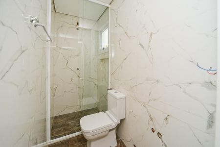 Casa à venda com 200m², 5 quartos e 4 vagasBanheiro social