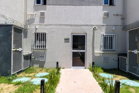Apartamento para alugar com 45m², 2 quartos e 1 vaga Apartamento para alugar com 45m², 2 quartos e 1 vagaFachada do bloco