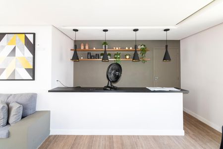 Apartamento para alugar com 45m², 2 quartos e 1 vaga Apartamento para alugar com 45m², 2 quartos e 1 vagaÁrea comum - Salão de festas