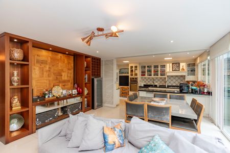 Casa de condomínio à venda com 300m², 4 quartos e 3 vagas Casa de condomínio à venda com 300m², 4 quartos e 3 vagasSala