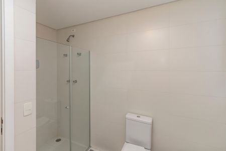 Casa de condomínio à venda com 300m², 4 quartos e 3 vagas Casa de condomínio à venda com 300m², 4 quartos e 3 vagasBanheiro da Suíte 3