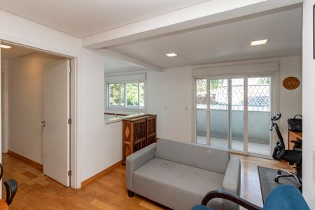 Casa de condomínio à venda com 300m², 4 quartos e 3 vagas Casa de condomínio à venda com 300m², 4 quartos e 3 vagasSala de TV/ Escritório