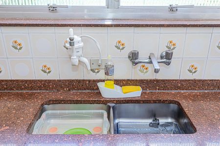 Casa à venda com 590m², 3 quartos e 8 vagasCozinha