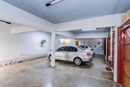 Casa à venda com 590m², 3 quartos e 8 vagasGaragem
