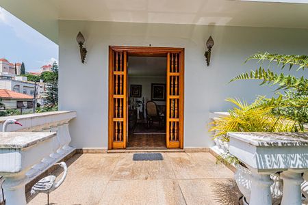 Casa à venda com 590m², 3 quartos e 8 vagasHall de entrada