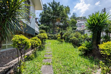 Casa à venda com 590m², 3 quartos e 8 vagasJardim