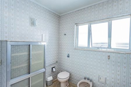 Casa à venda com 590m², 3 quartos e 8 vagasBanheiro suite