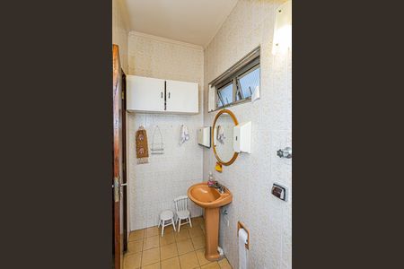 Casa à venda com 590m², 3 quartos e 8 vagasBanheiro Social 2