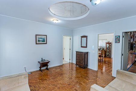 Casa à venda com 590m², 3 quartos e 8 vagasHall dos quartos