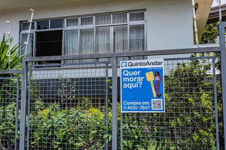 Casa à venda com 590m², 3 quartos e 8 vagasFachada