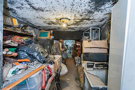 Casa à venda com 590m², 3 quartos e 8 vagasPorão