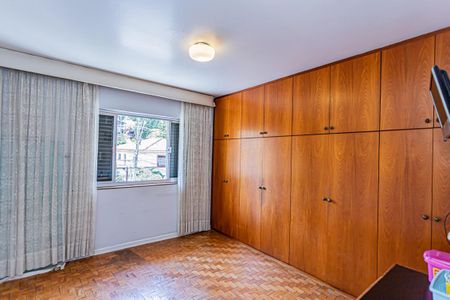 Casa à venda com 590m², 3 quartos e 8 vagasSuite