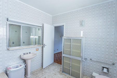 Casa à venda com 590m², 3 quartos e 8 vagasBanheiro suite