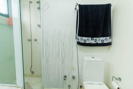 Apartamento à venda com 151m², 3 quartos e 3 vagasBanheiro da Suíte 2