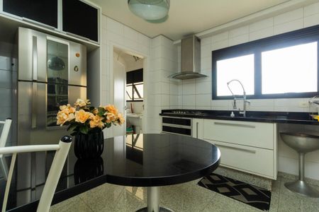 Apartamento à venda com 151m², 3 quartos e 3 vagasCozinha