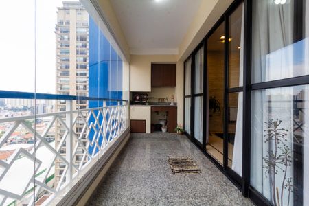 Apartamento à venda com 151m², 3 quartos e 3 vagasVaranda