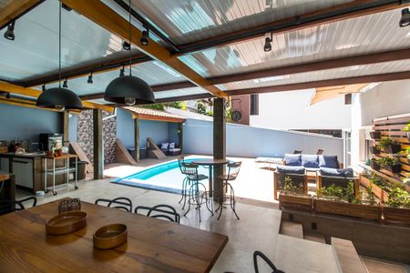 Casa de condomínio à venda com 350m², 3 quartos e 4 vagasÁrea gourmet