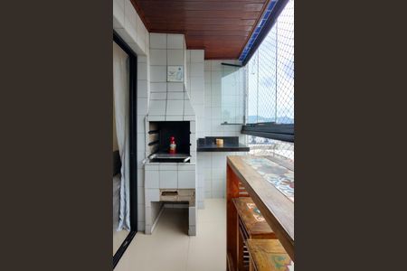 Apartamento para alugar com 110m², 3 quartos e 1 vagaSacada