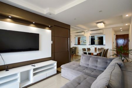 Apartamento para alugar com 110m², 3 quartos e 1 vagaSala