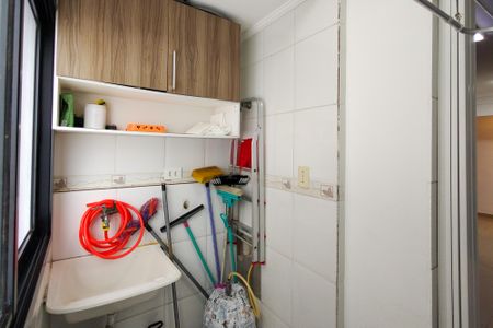 Apartamento para alugar com 110m², 3 quartos e 1 vagaÁrea de Serviço