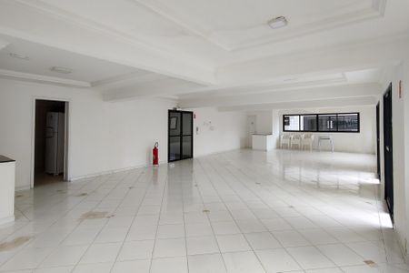 Apartamento para alugar com 110m², 3 quartos e 1 vagaÁrea comum - Salão de festas