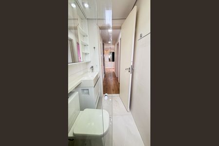 Apartamento para alugar com 48m², 2 quartos e 1 vaga Apartamento para alugar com 48m², 2 quartos e 1 vagaBanheiro