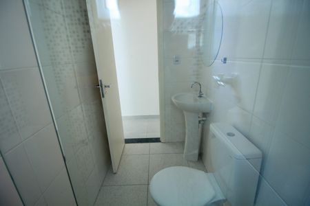 Studio para alugar com 30m², 1 quarto e sem vaga Studio para alugar com 30m², 1 quarto e sem vagaBanheiro