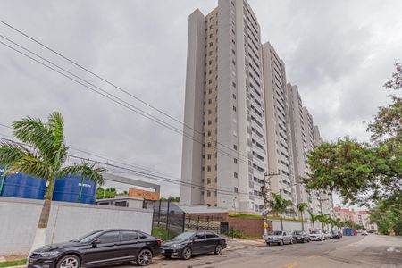 Apartamento para alugar com 50m², 2 quartos e 1 vaga Apartamento para alugar com 50m², 2 quartos e 1 vagaFachada