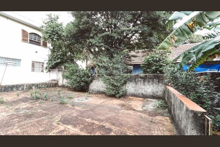 Casa à venda com 550m², 6 quartos e 5 vagas Casa à venda com 550m², 6 quartos e 5 vagasQuintal