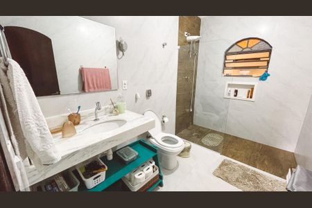 Casa à venda com 550m², 6 quartos e 5 vagas Casa à venda com 550m², 6 quartos e 5 vagasBanheiro da Suíte