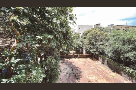 Casa à venda com 550m², 6 quartos e 5 vagas Casa à venda com 550m², 6 quartos e 5 vagasSuíte