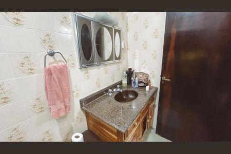 Casa à venda com 550m², 6 quartos e 5 vagas Casa à venda com 550m², 6 quartos e 5 vagasBanheiro