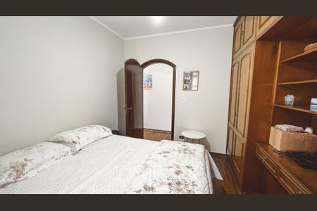 Casa à venda com 550m², 6 quartos e 5 vagas Casa à venda com 550m², 6 quartos e 5 vagasQuarto 2