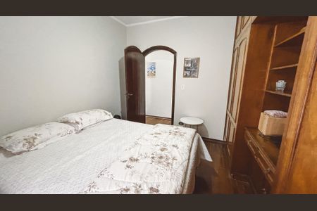 Casa à venda com 550m², 6 quartos e 5 vagas Casa à venda com 550m², 6 quartos e 5 vagasQuarto 2