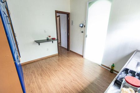 Casa à venda com 100m², 3 quartos e 2 vagasCozinha