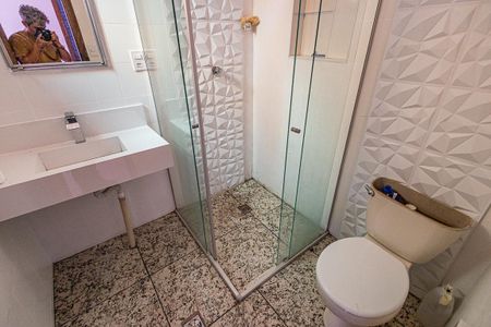 Casa à venda com 100m², 3 quartos e 2 vagasBanheiro