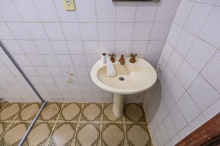 Casa à venda com 100m², 3 quartos e 2 vagasSuite