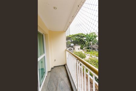 Apartamento à venda com 147m², 3 quartos e 3 vagas Apartamento à venda com 147m², 3 quartos e 3 vagasVaranda