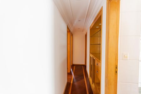 Apartamento à venda com 147m², 3 quartos e 3 vagas Apartamento à venda com 147m², 3 quartos e 3 vagasCorredor