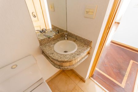 Apartamento à venda com 147m², 3 quartos e 3 vagas Apartamento à venda com 147m², 3 quartos e 3 vagasPia