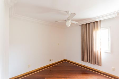 Apartamento à venda com 147m², 3 quartos e 3 vagas Apartamento à venda com 147m², 3 quartos e 3 vagasSuíte 3