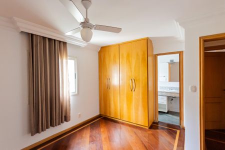 Apartamento à venda com 147m², 3 quartos e 3 vagas Apartamento à venda com 147m², 3 quartos e 3 vagasSuíte 3