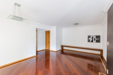 Apartamento à venda com 147m², 3 quartos e 3 vagas Apartamento à venda com 147m², 3 quartos e 3 vagasSala