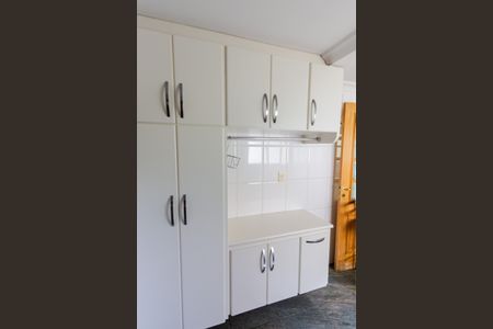Apartamento à venda com 147m², 3 quartos e 3 vagas Apartamento à venda com 147m², 3 quartos e 3 vagasArmário