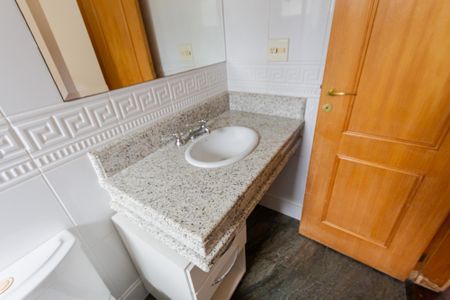 Apartamento à venda com 147m², 3 quartos e 3 vagas Apartamento à venda com 147m², 3 quartos e 3 vagasPia