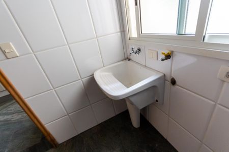 Apartamento à venda com 147m², 3 quartos e 3 vagas Apartamento à venda com 147m², 3 quartos e 3 vagasTanque